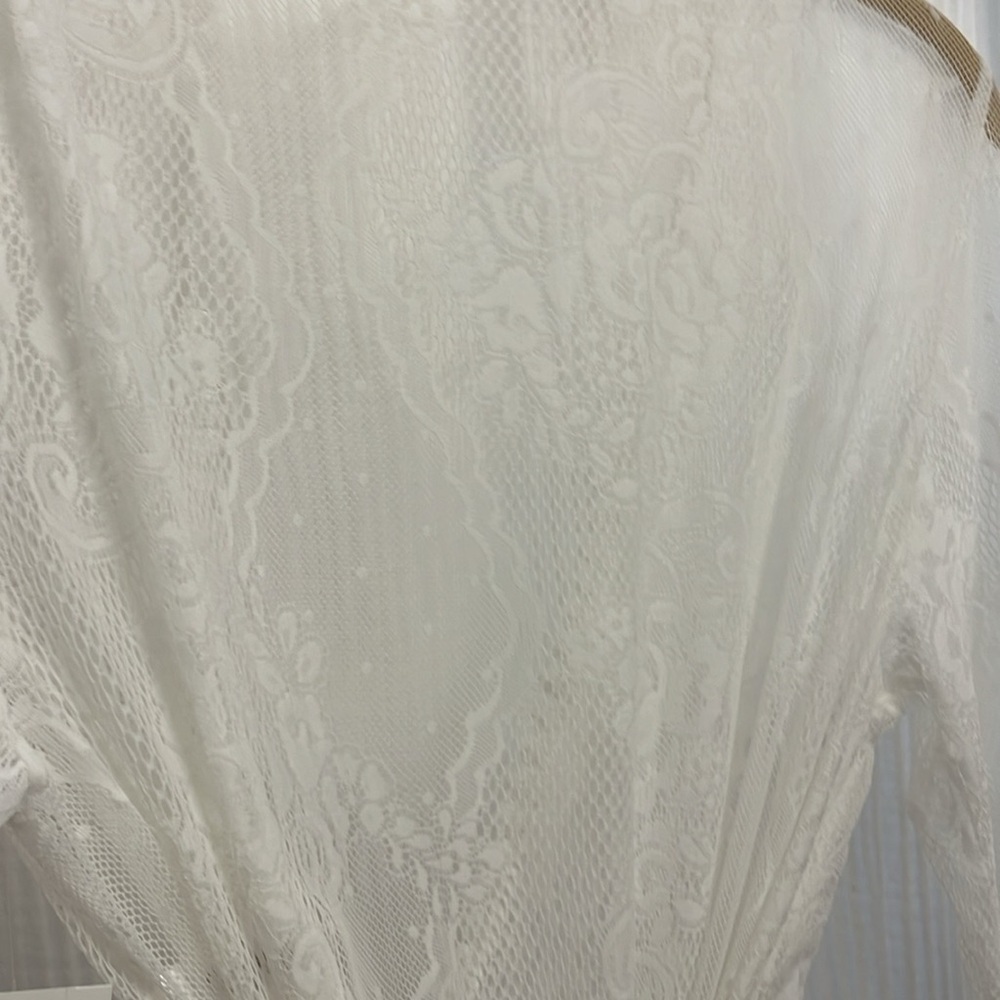 In Bloom lace robe - Picture 7 of 8